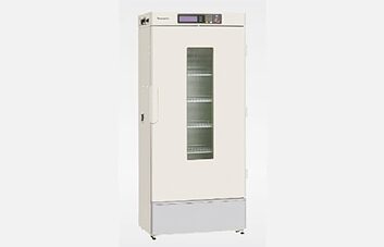 冷凍機能付インキュベーター／小型インキュベーター