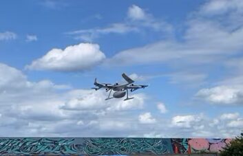 ドローンによる研究用血液製剤輸送